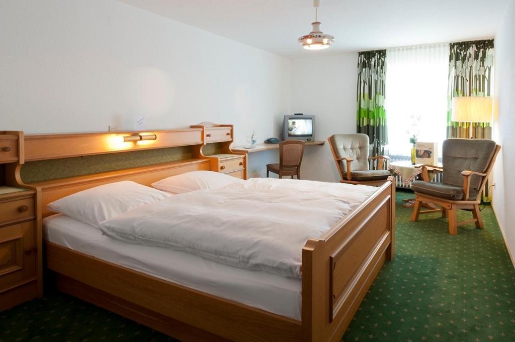 Landhotel Sauerlaender Hof Eslohe Room photo