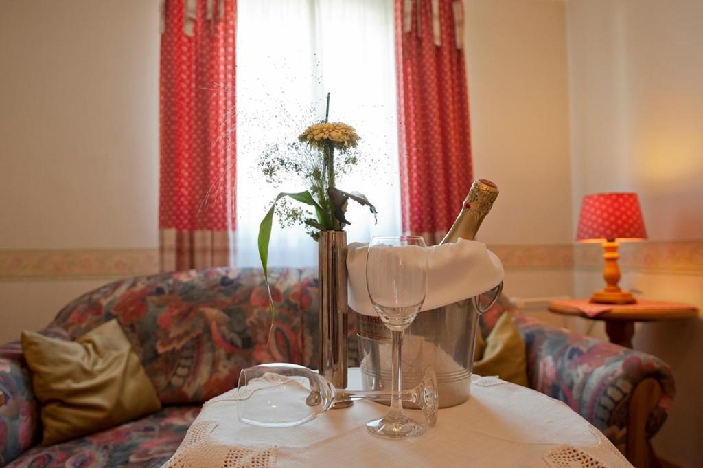 Landhotel Sauerlaender Hof Eslohe Room photo